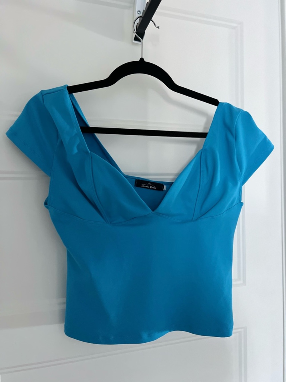 Amazon Womens V-Neck Backless Top - Size Medium